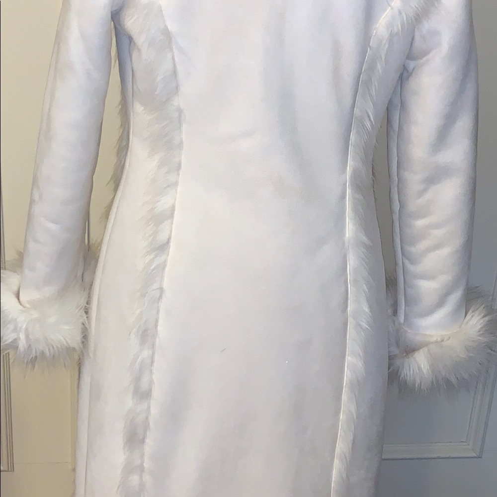 Coat - Picture 5 of 5